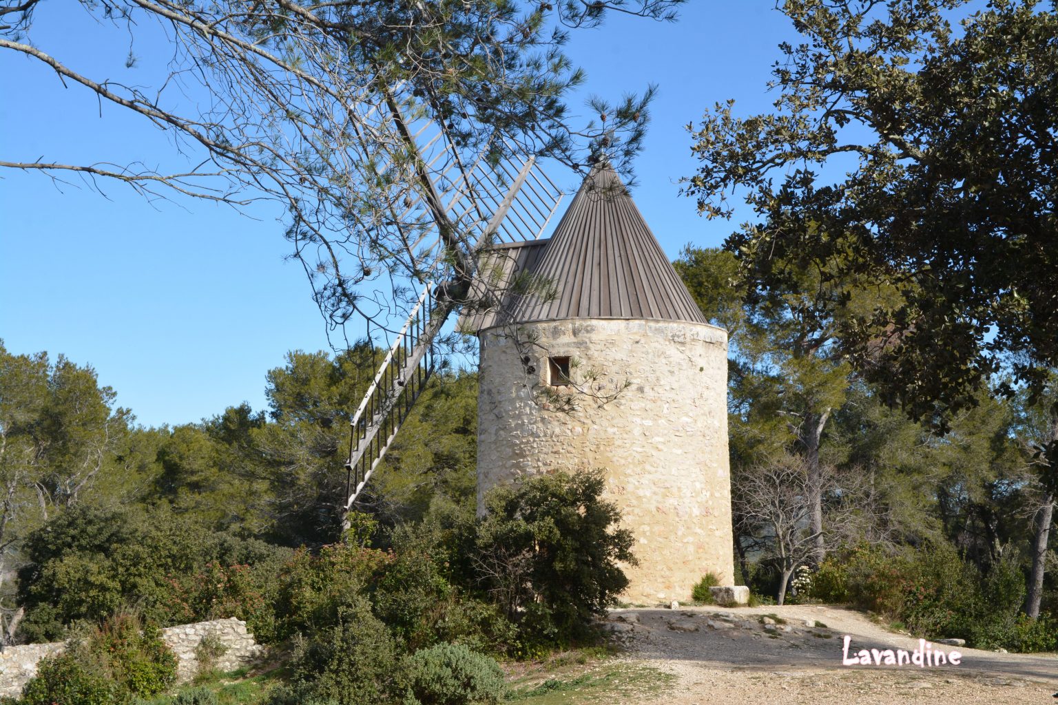 Des moulins # 1 – Au bout de la Lorgnette